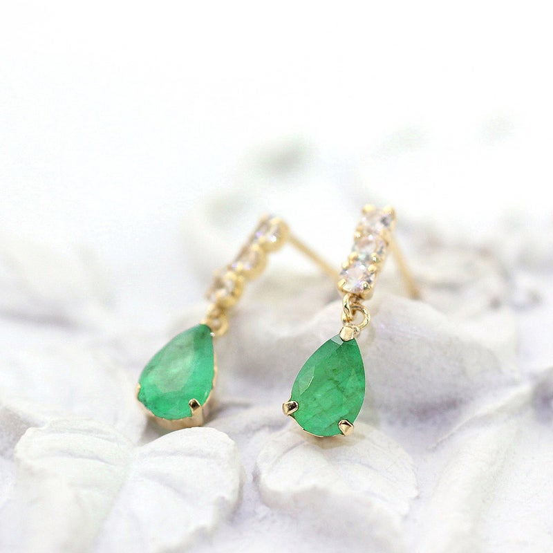 K18YG エメラルド＆ホワイトサファイア ピアス 9月誕生石_04