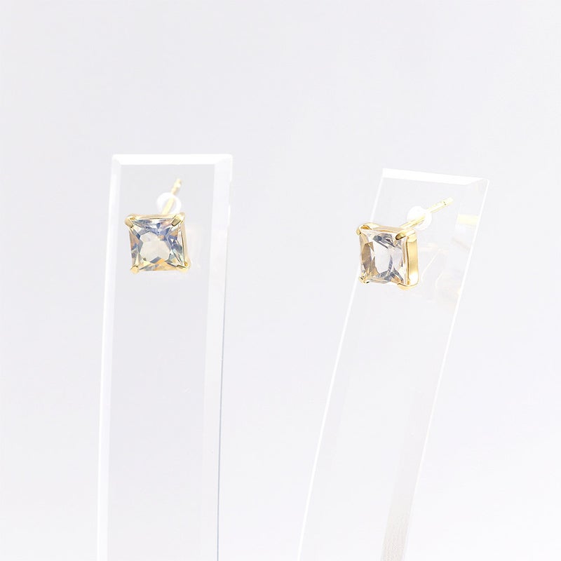 K18YG ブルームーンストーンピアス_04