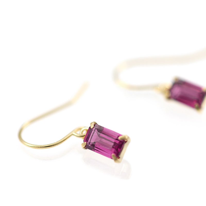 K18YG ロードライトガーネット フックピアス_03