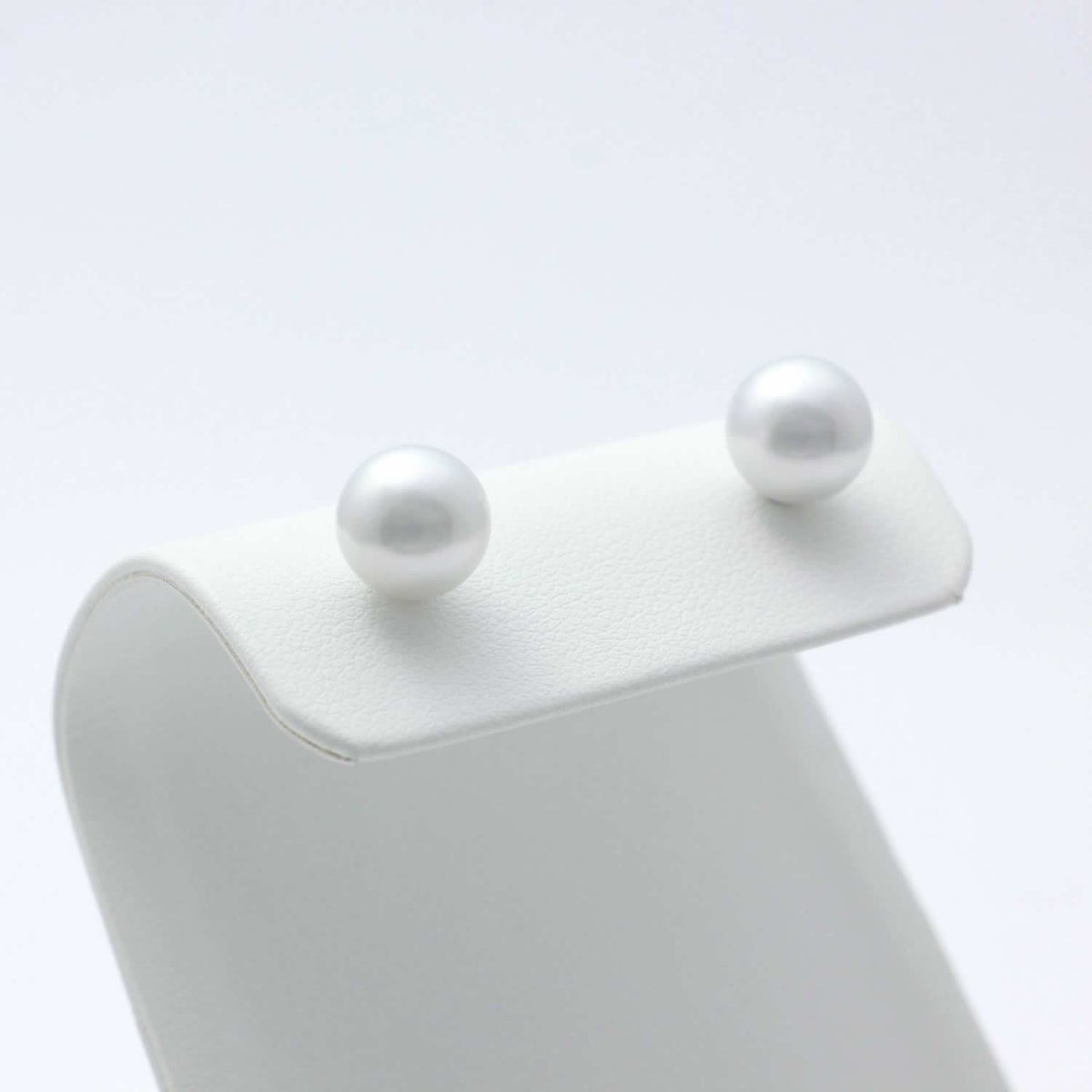 K18WG アコヤ真珠 約8.5-9mm 一粒ピアス（両耳用）_03