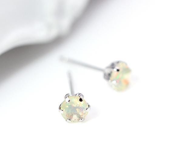 K18WG エチオピア産 オパール ピアス 10月誕生石_05