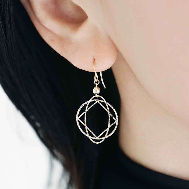 K18YG 透かし フックピアス_05