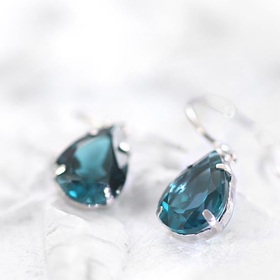 K18WG ロンドンブルートパーズ ピアス 11月誕生石_04