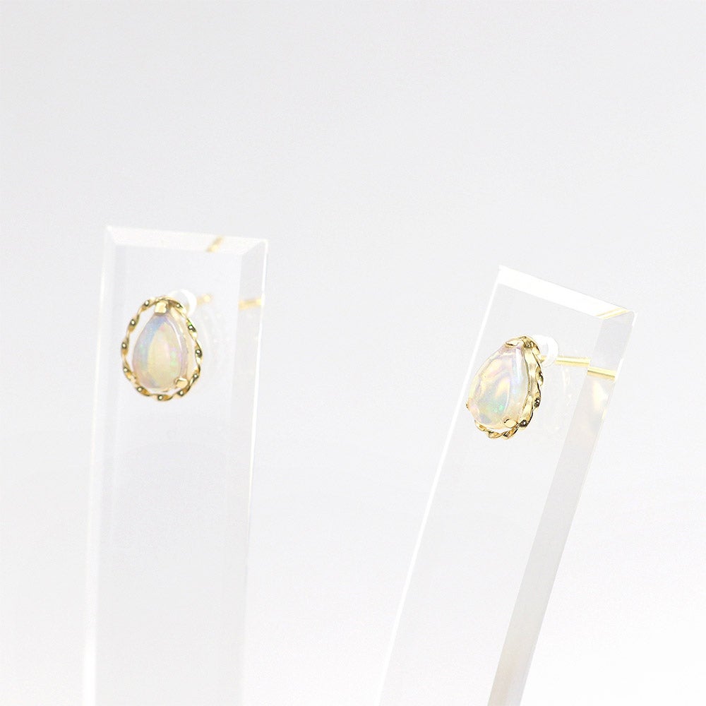K18YG オパールピアス 10月の誕生石_03
