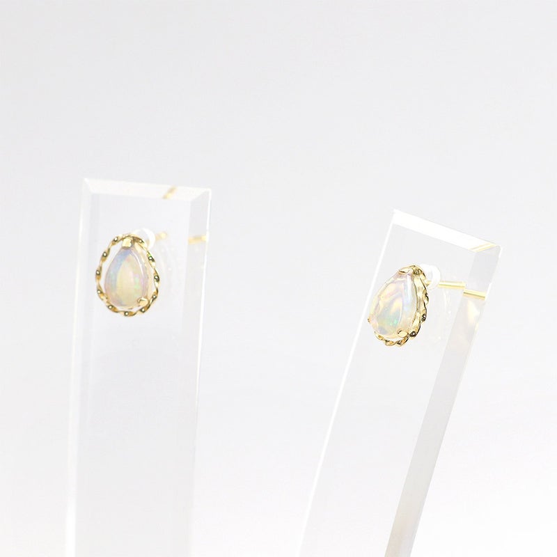 K18YG オパールピアス 10月の誕生石_03