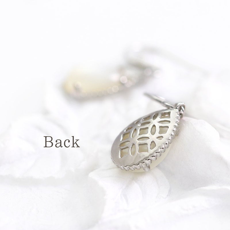 K18WG シェル フックピアス_09