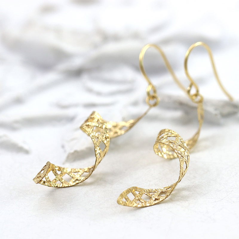 K18YG スパイラル フックピアス_04