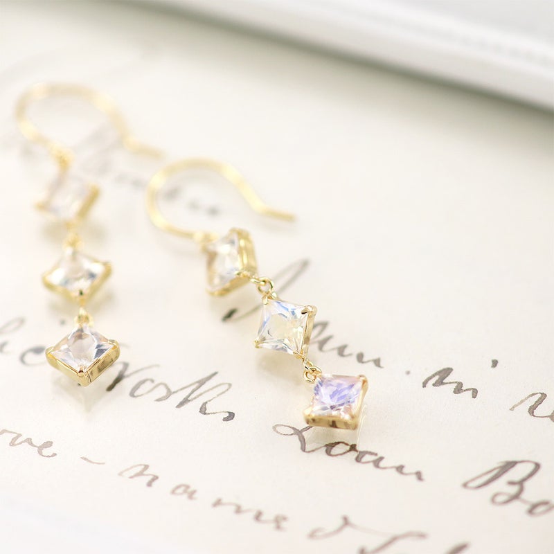 K18YG ブルームーンストーン フックピアス_10