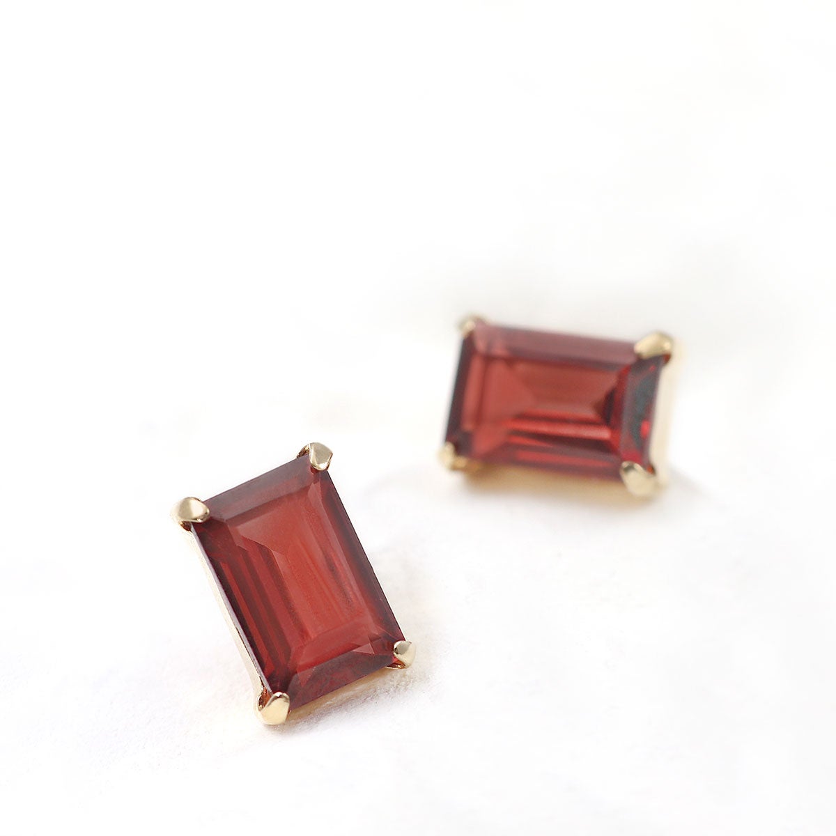 K18YG ガーネット ピアス_03