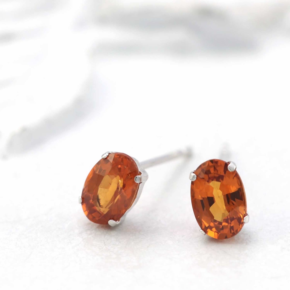 K18WG スペサタイトガーネット ピアス_02