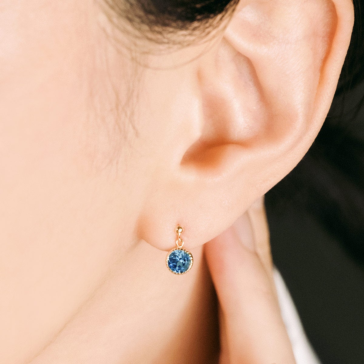 K18YG ラウンドカット ピアス_05