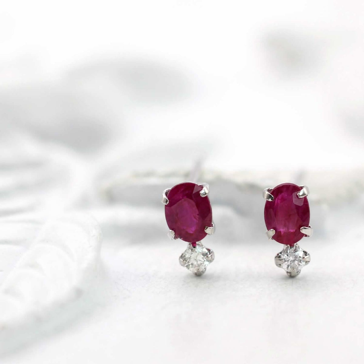 K18WG ルビー＆ダイヤモンド ピアス_09