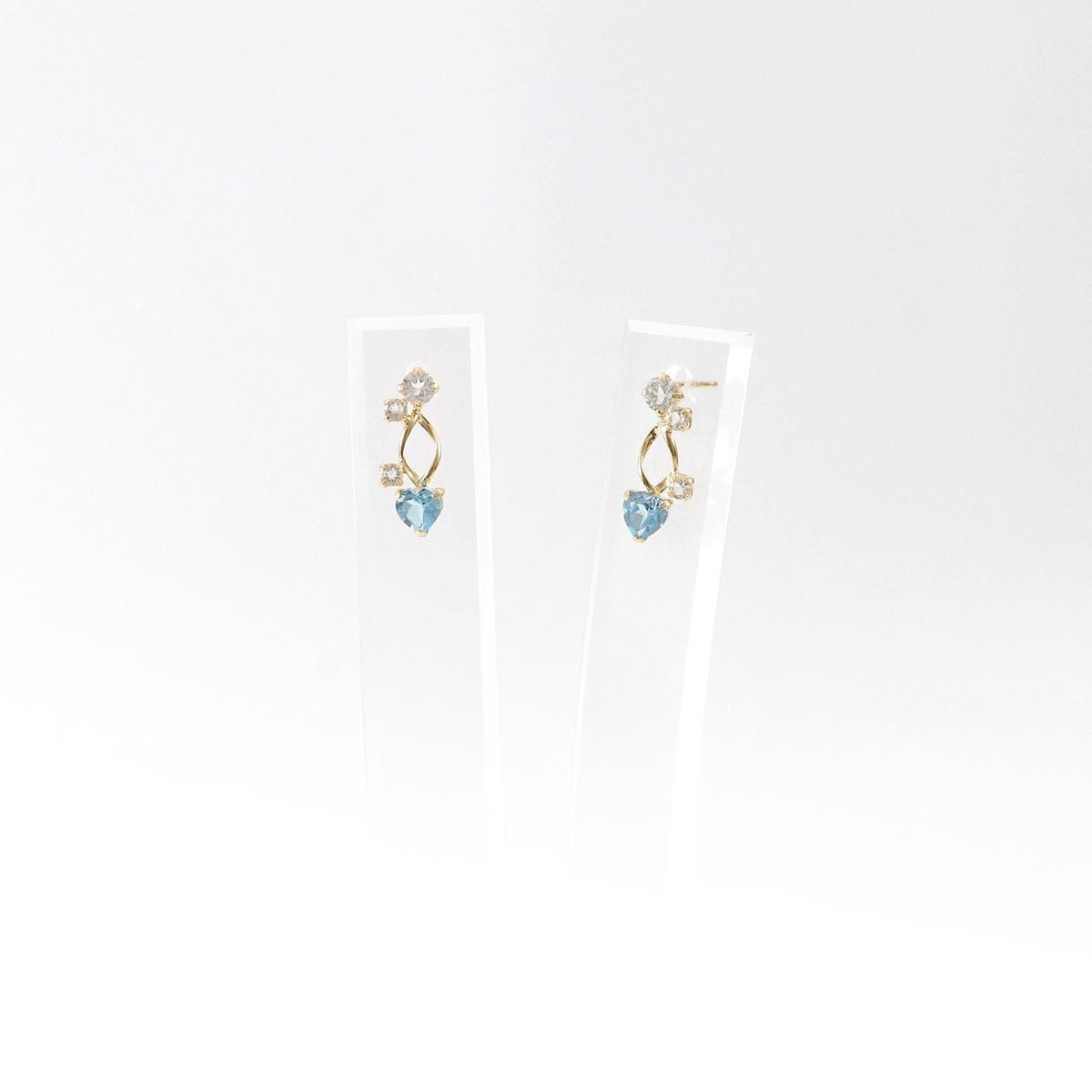 K18YG ブルートパーズ＆ホワイトトパーズ ハートピアス_09