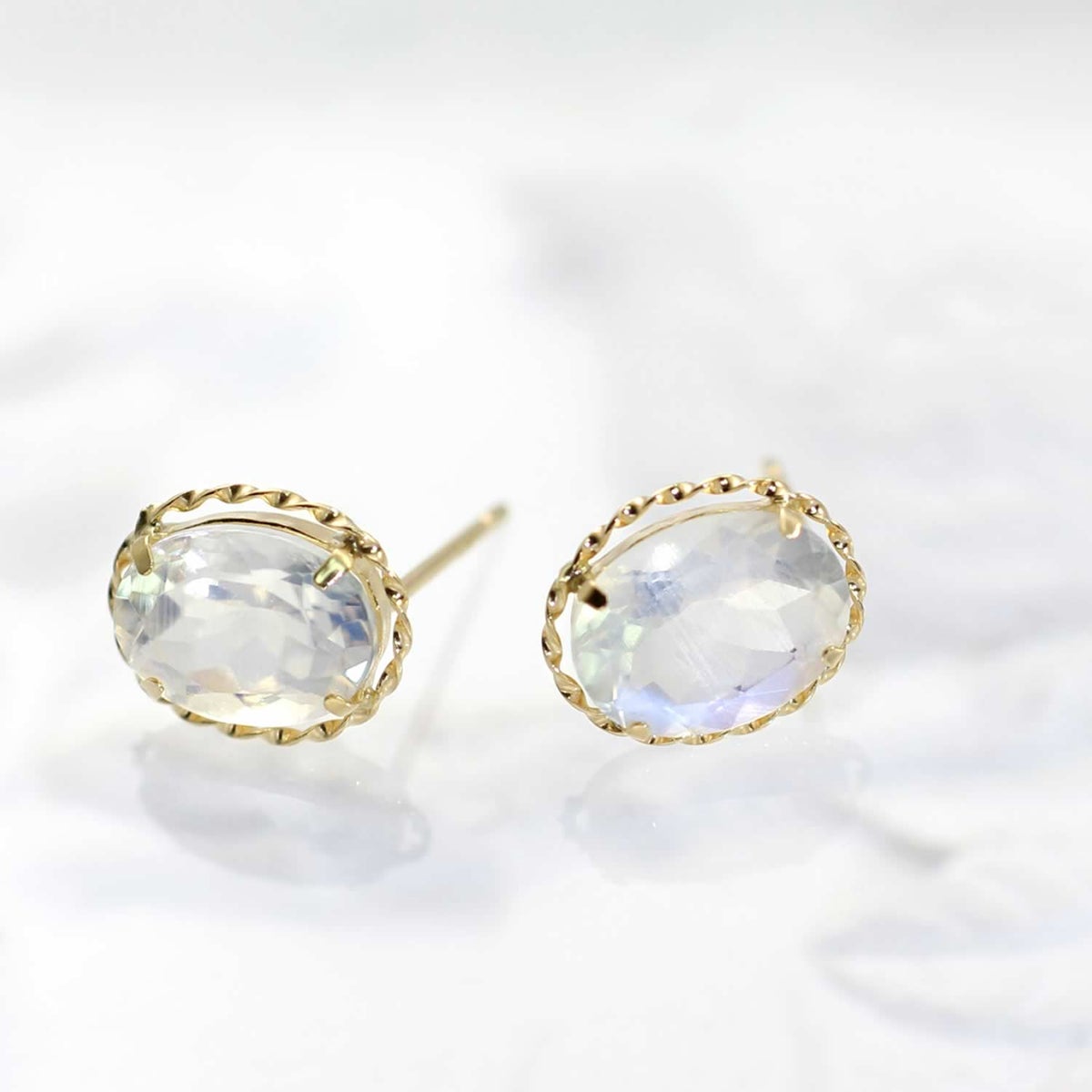 K18YG ブルームーンストーン ピアス_03