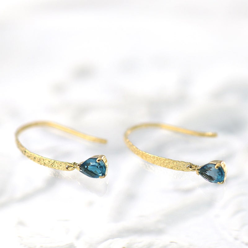 K18YG ロンドンブルートパーズ フックピアス 11月誕生石_02