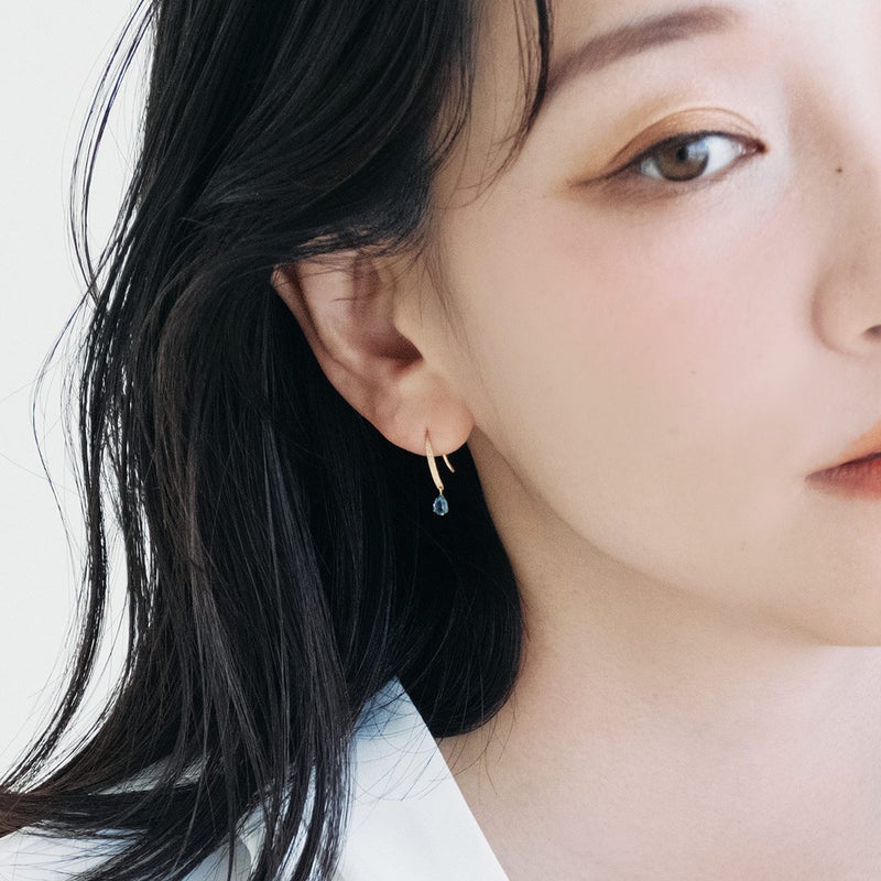 K18YG ロンドンブルートパーズ フックピアス 11月誕生石_09