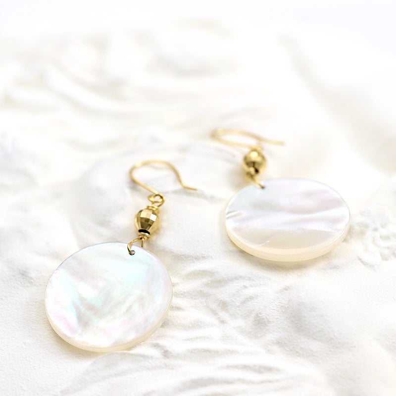 K18YG 白蝶貝 フックピアス_02