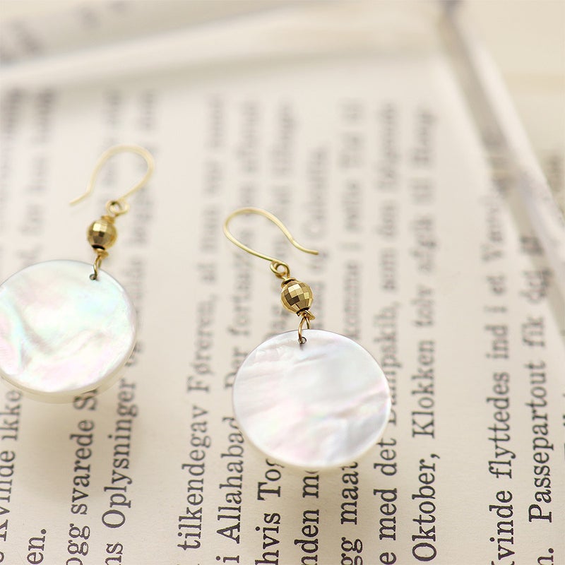 K18YG 白蝶貝 フックピアス_09