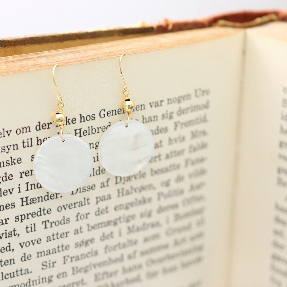 K18YG 白蝶貝 フックピアス_11