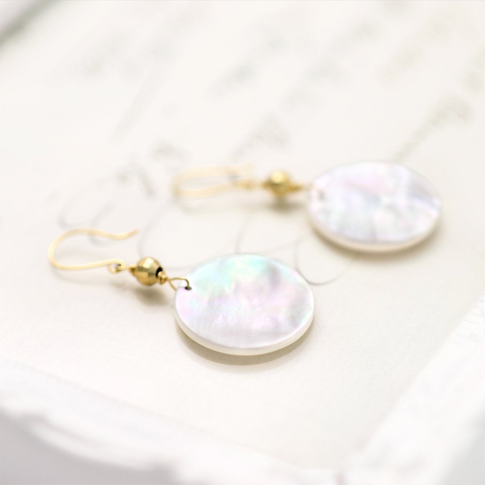 K18YG 白蝶貝 フックピアス_12