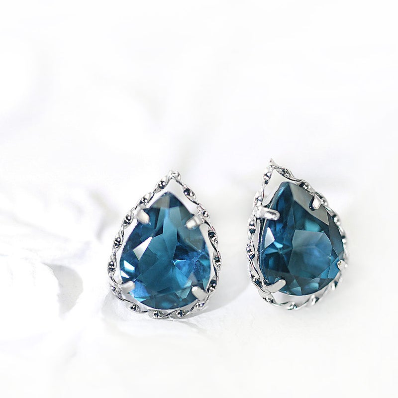 K18WG ロンドンブルートパーズ ティアドロップピアス_02