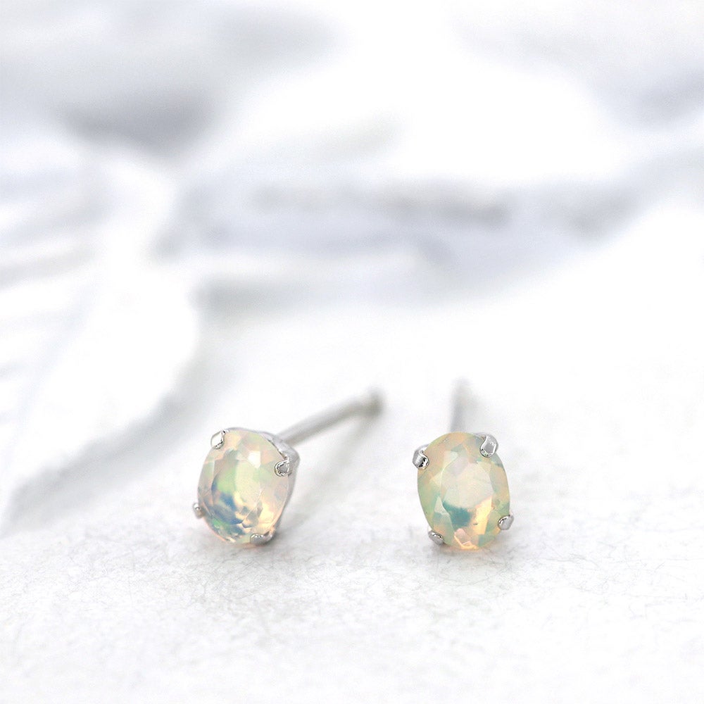 K18 エチオピア産オパール ピアス 10月の誕生石_04