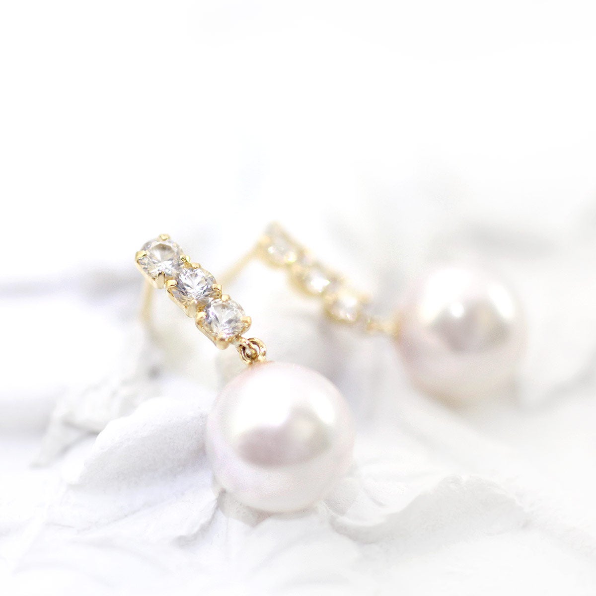 K18YG/WG アコヤ真珠＆ホワイトサファイア ピアス 9月誕生石_03