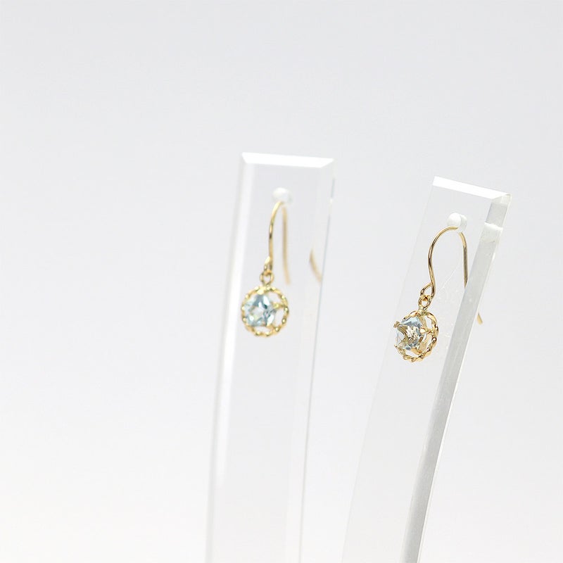 K18YG スカイブルートパーズ ピアス 11月誕生石_03