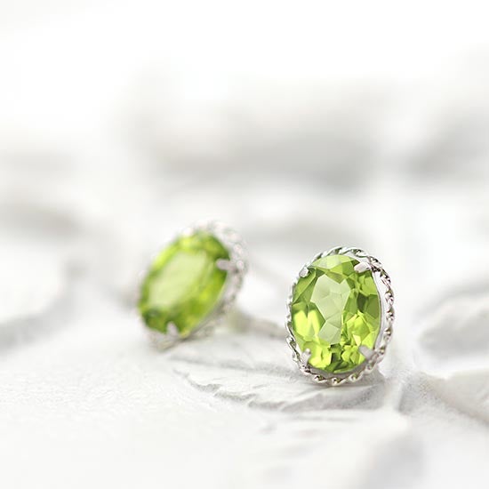 K18WG ペリドット ピアス_02