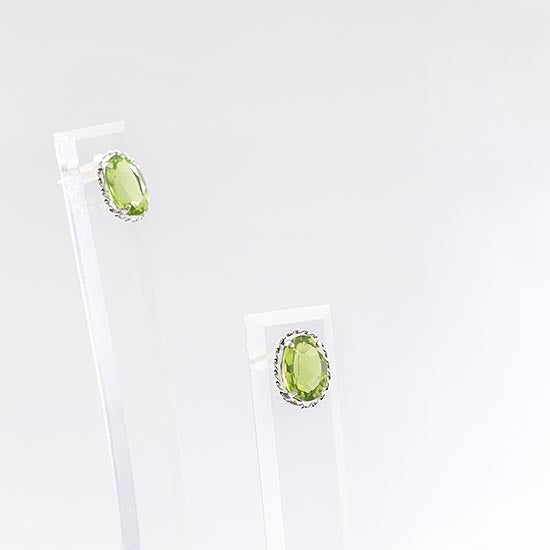 K18WG ペリドット ピアス_09