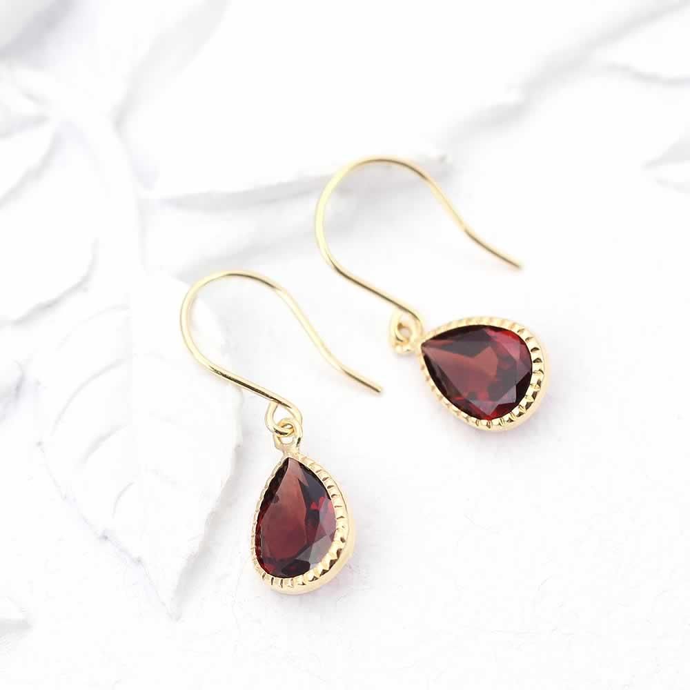 K18YG ガーネット フックピアス_02