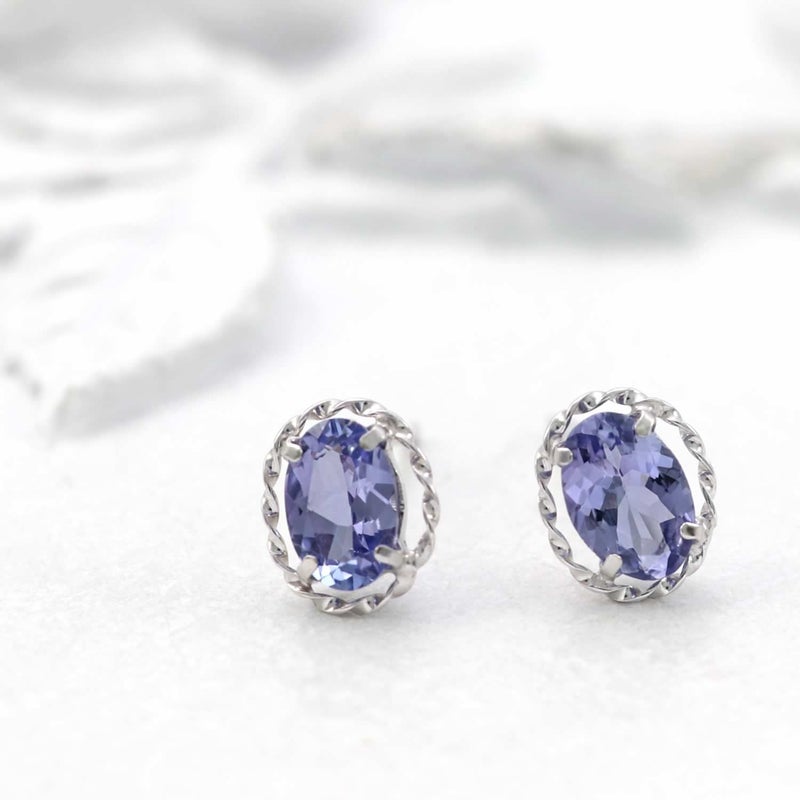 K18WG タンザナイトピアス_02