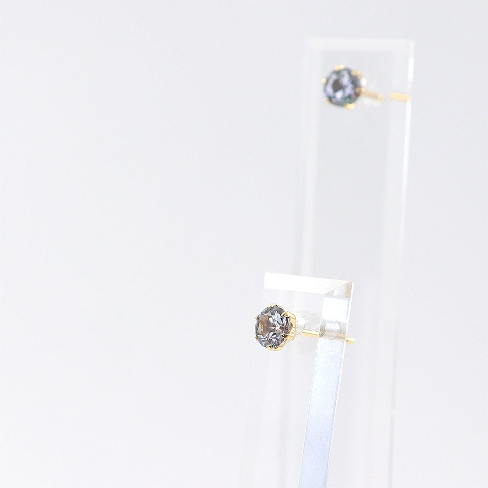 K18YG アレキサンドライト(シンセティック) ピアス_12