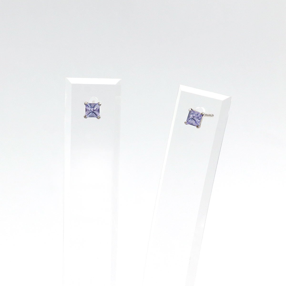 Pt900 タンザナイトピアス_09