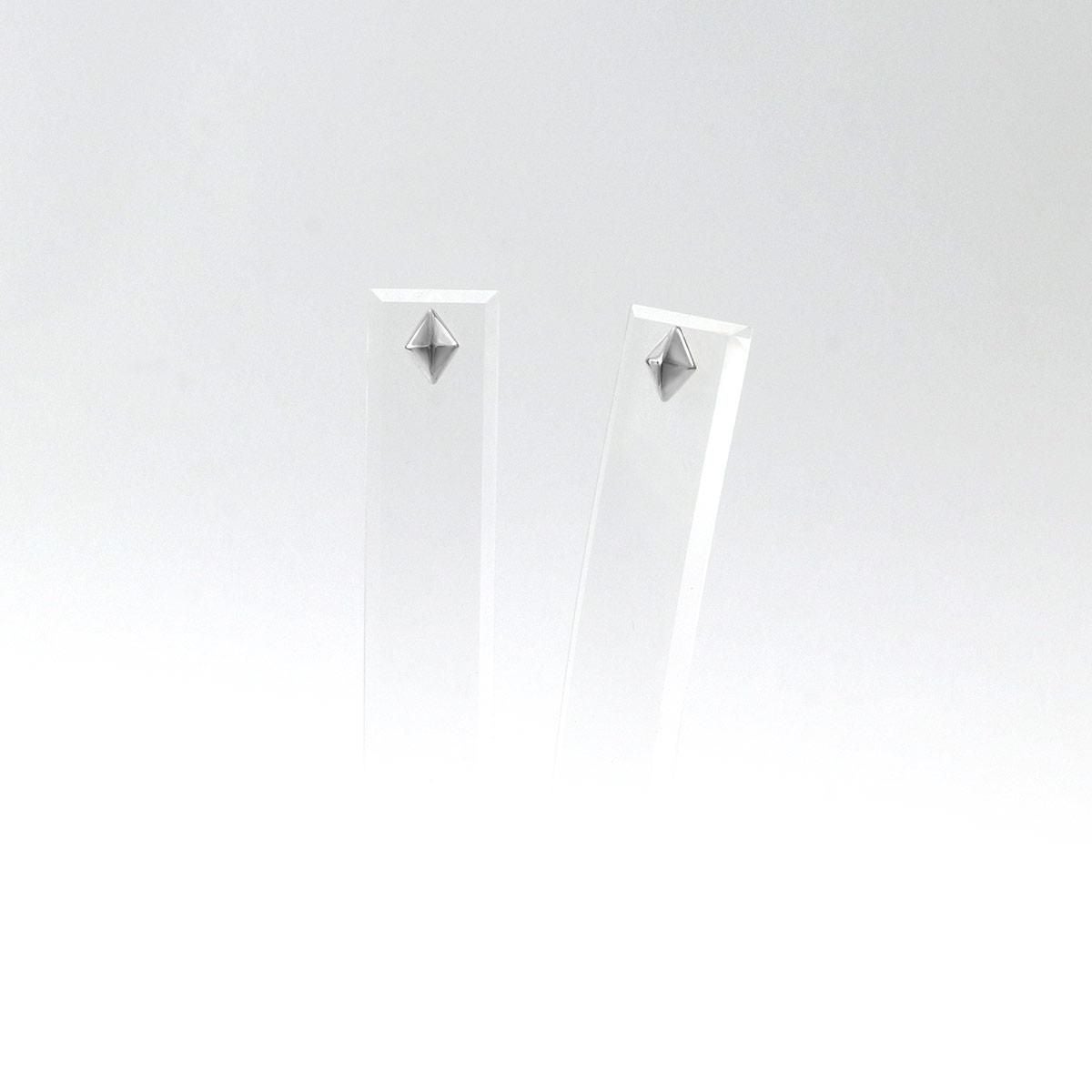 Pt900 ひし形モチーフ ピアス_10