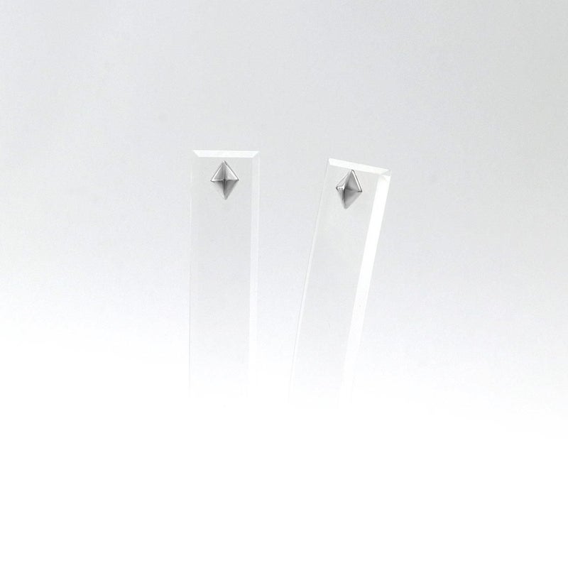 Pt900 ひし形モチーフ ピアス_10