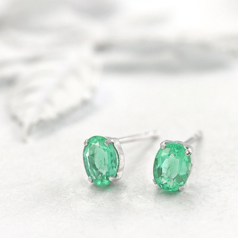 Pt900 エメラルド ピアス_02