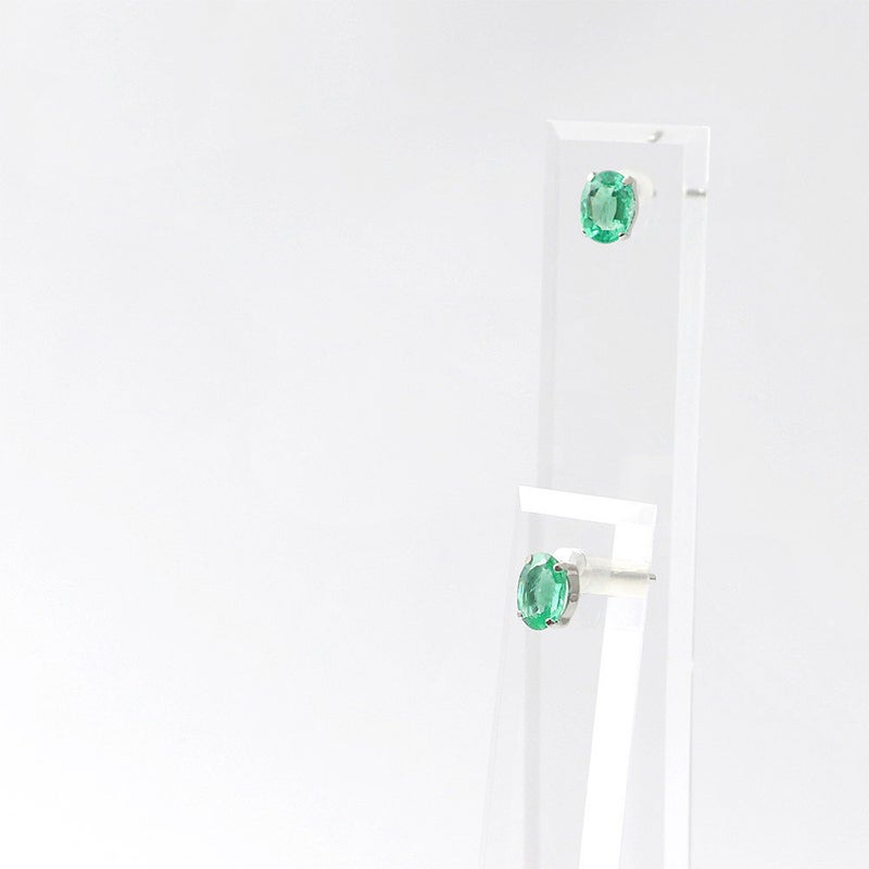 Pt900 エメラルド ピアス_04