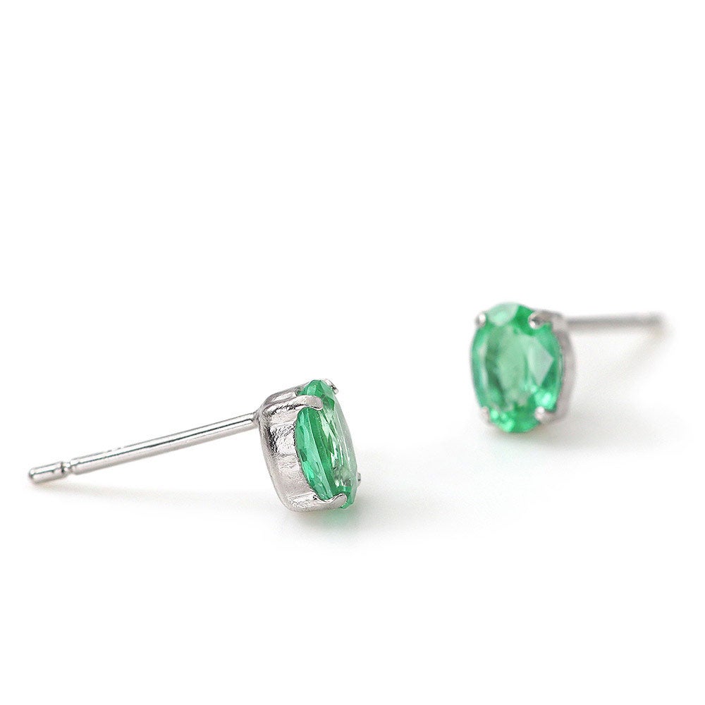 Pt900 エメラルド ピアス | Jewelry ROLA（ジュエリーローラ）