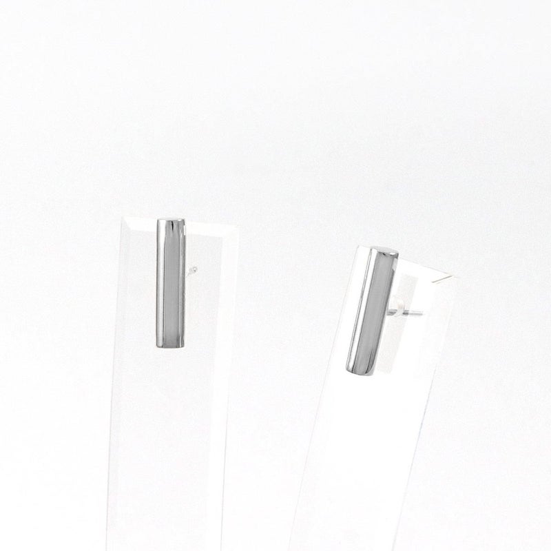 Pt900 バーモチーフピアス_03