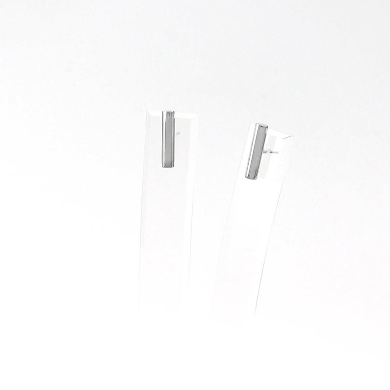 Pt900 バーモチーフピアス_09