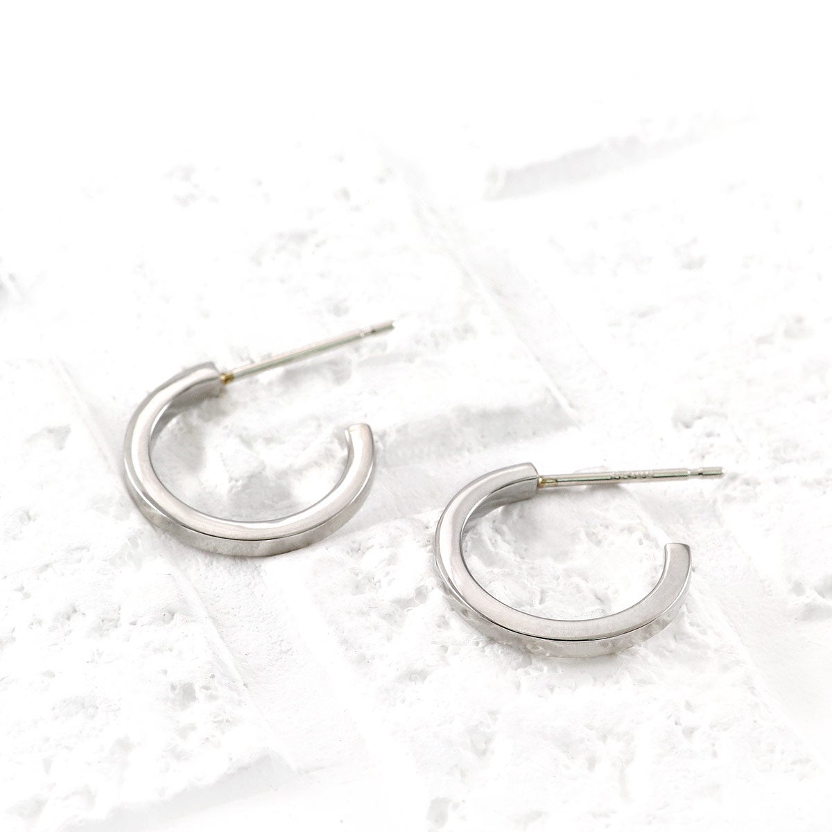 Pt900 半円フープ ピアス_02