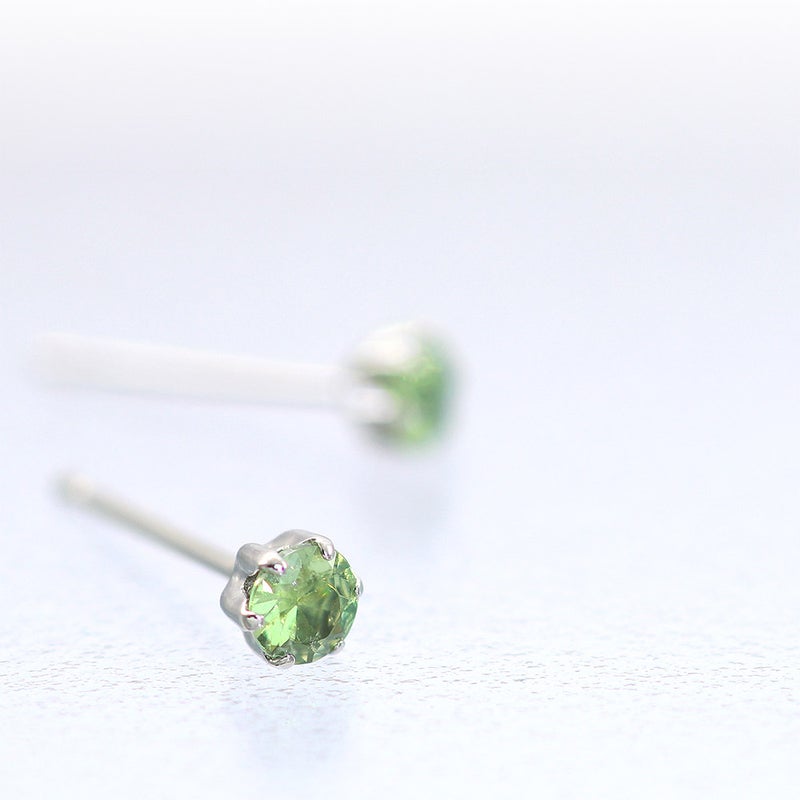 Pt900 デマントイドガーネット ピアス_03