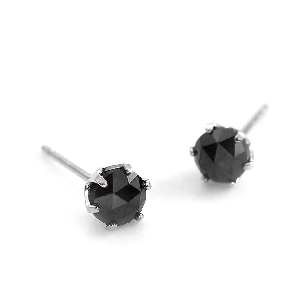 Pt900 ブラックダイヤモンド ピアス_02