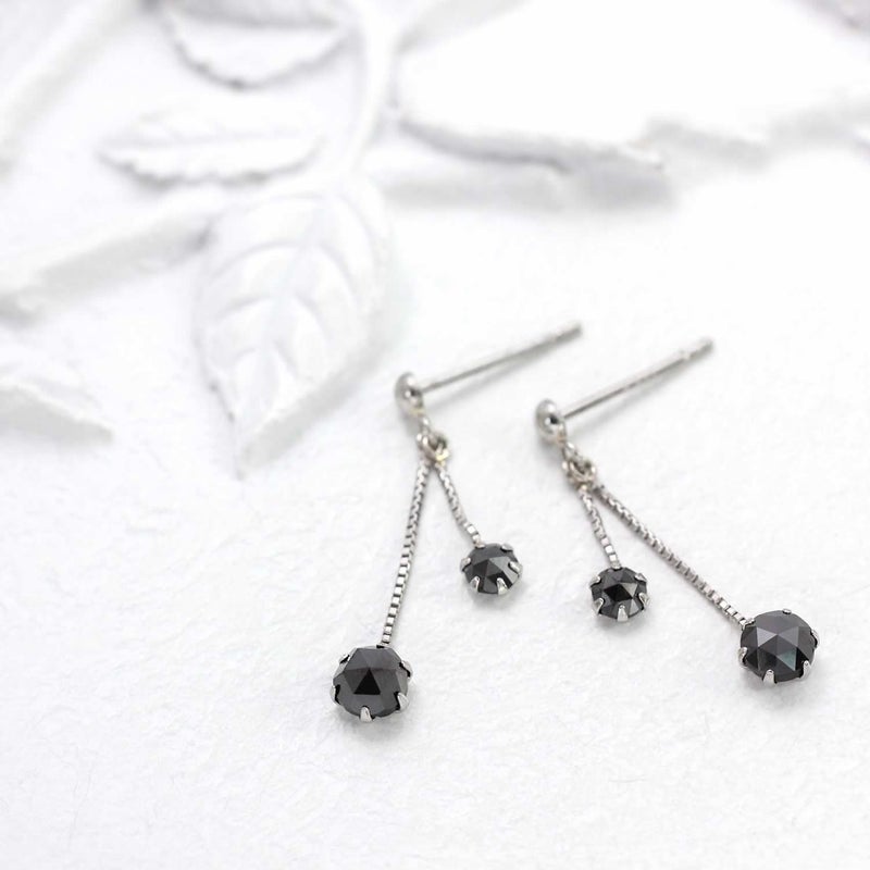 Pt900 ブラックダイヤモンド ピアス_02