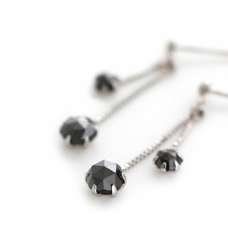 Pt900 ブラックダイヤモンド ピアス_03