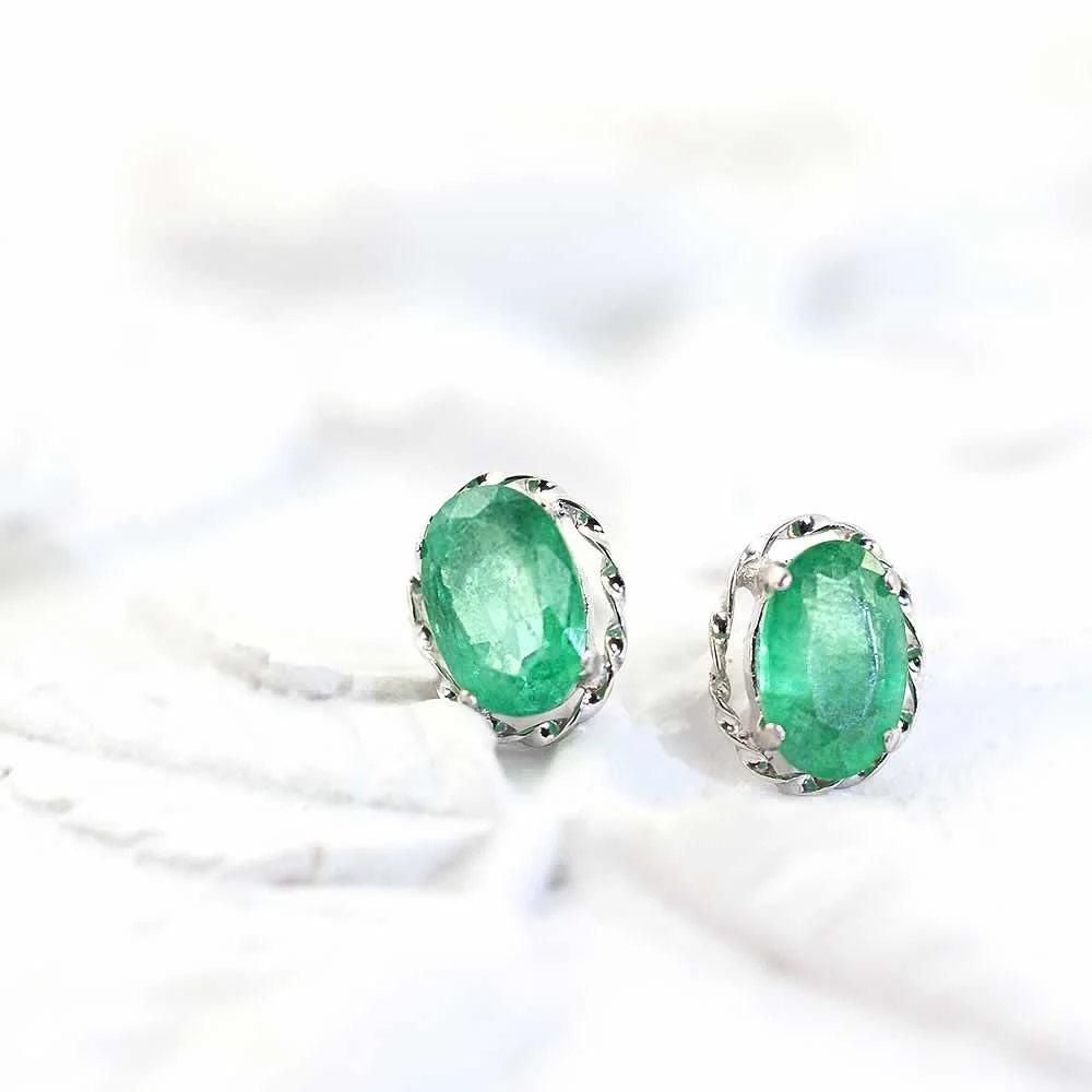 Pt900 エメラルド ピアス_02