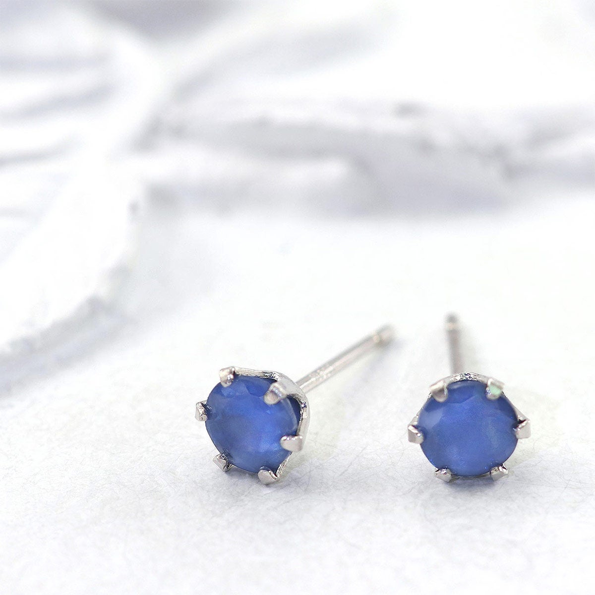 Pt900 サファイア ピアス 9月 誕生石_02
