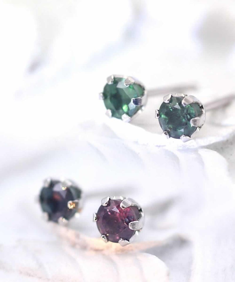 Pt900 アレキサンドライト ピアス_02