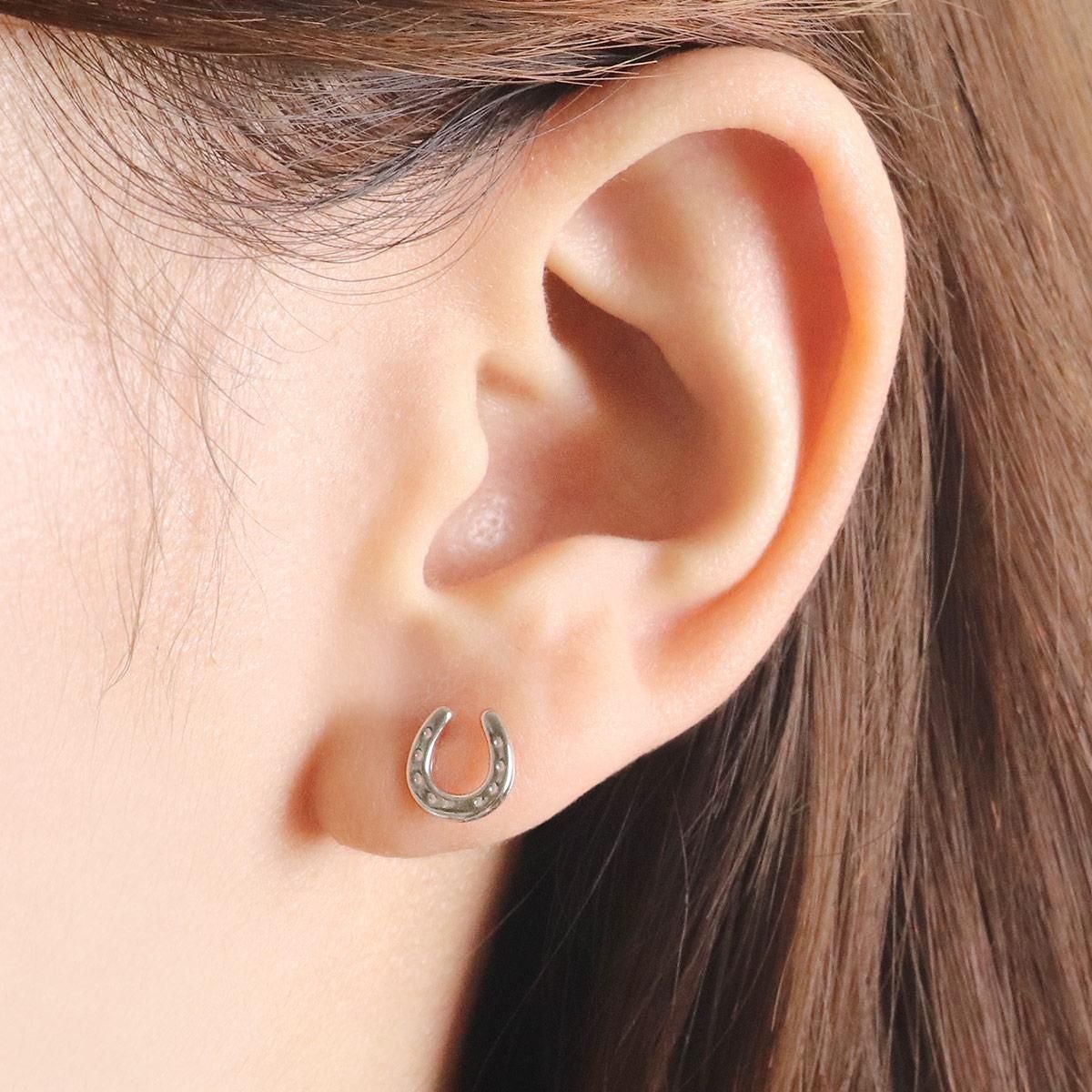 Pt900 馬蹄（ホースシュー）ピアス_04